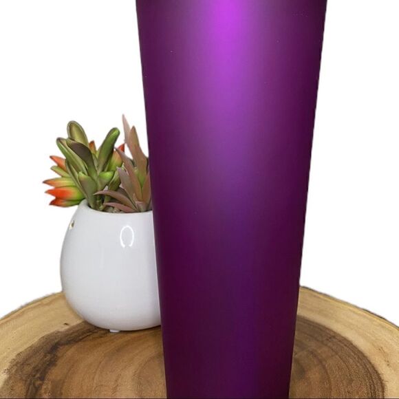 Starbucks Venti Purple Soft Touch  24 oz Tumbler Cold Cup 2022 New - Picture 5 of 7